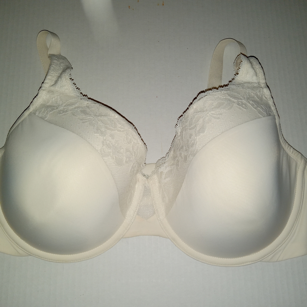 Olga Women's Elegant White Lace Bra Sz 38D